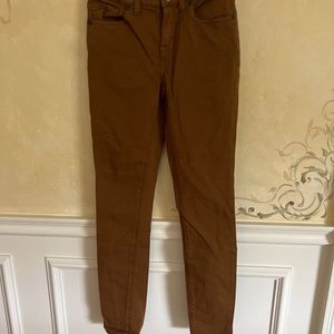 Madewell woman’s jeans